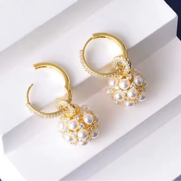 Anthropologie Gold Pearl Drop Earrings - Picture 5 of 10